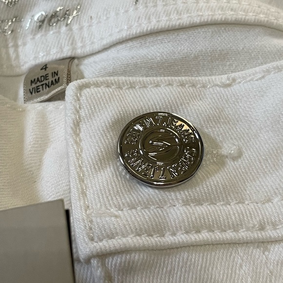 Seven7 by Seven Womens White Denim jeans shorts, NWT, rolled cuffed, size 4 - Picture 6 of 14